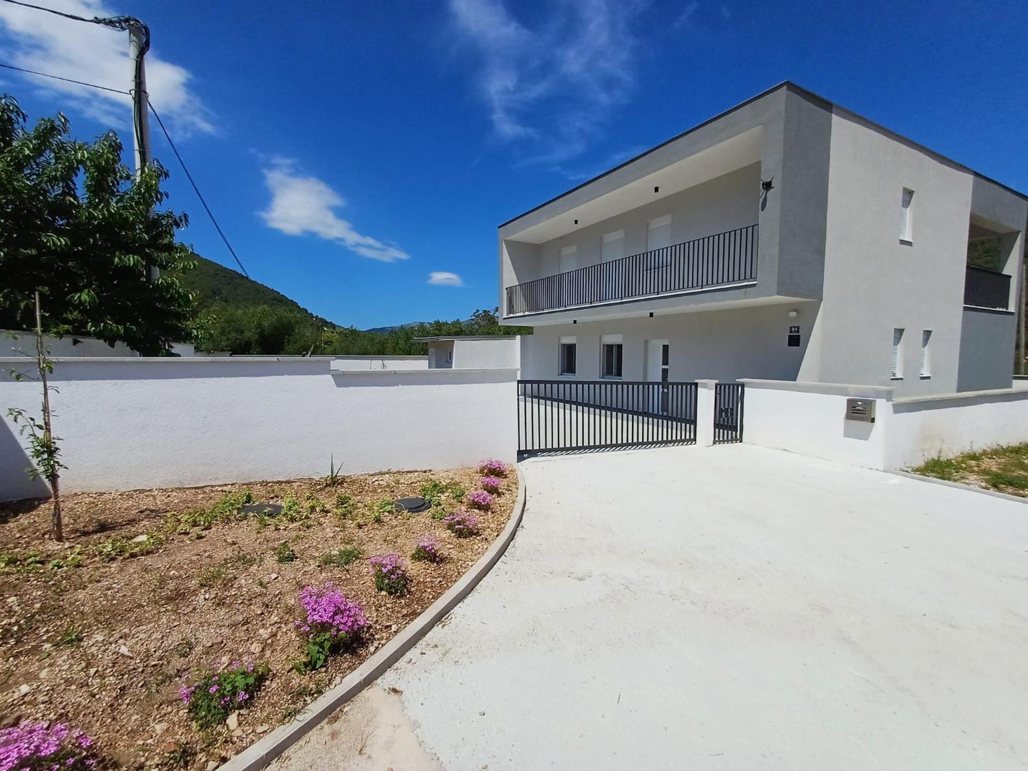 Vila House Bartulovic - Jan With A Pool Ston